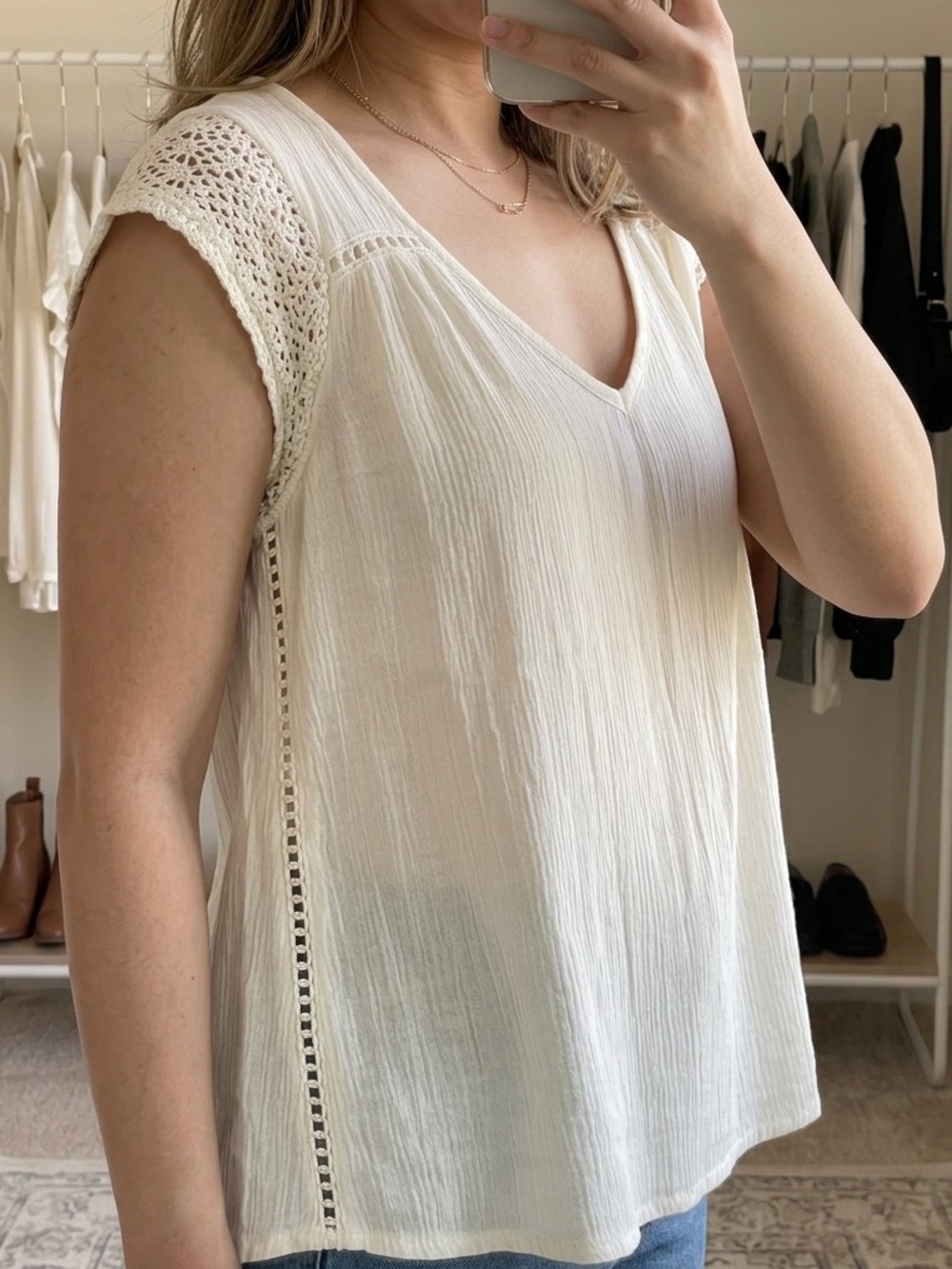 NWOT beige/cream crochet lace short sleeve open split back blouse top | size XS